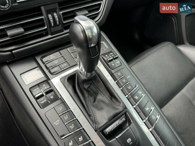 Белый Порше Масан, объемом двигателя 3 л и пробегом 130 тыс. км за 36500 $, фото 74 на Automoto.ua