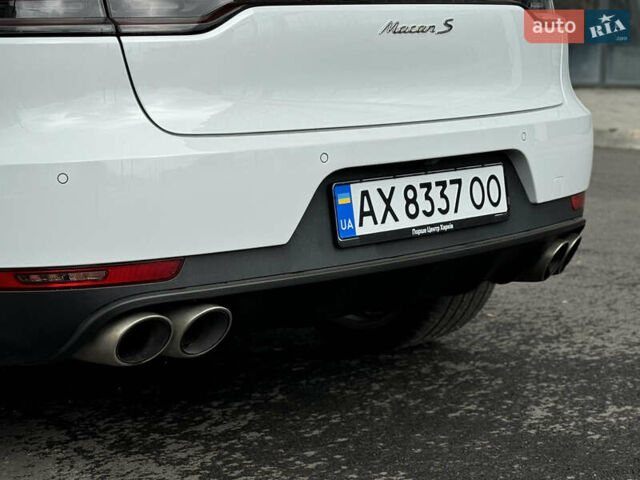 Белый Порше Масан, объемом двигателя 3 л и пробегом 130 тыс. км за 35500 $, фото 36 на Automoto.ua