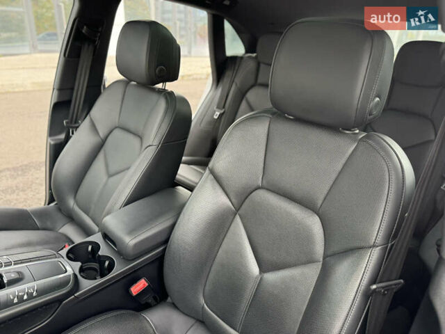 Белый Порше Масан, объемом двигателя 3 л и пробегом 130 тыс. км за 35500 $, фото 51 на Automoto.ua