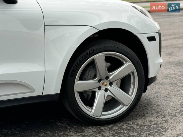 Белый Порше Масан, объемом двигателя 3 л и пробегом 130 тыс. км за 36500 $, фото 31 на Automoto.ua