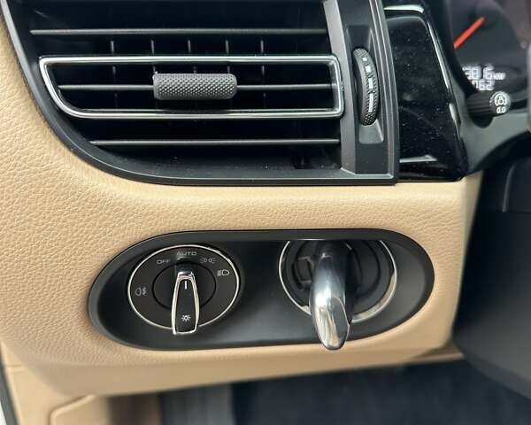 Белый Порше Масан, объемом двигателя 3 л и пробегом 73 тыс. км за 43500 $, фото 29 на Automoto.ua