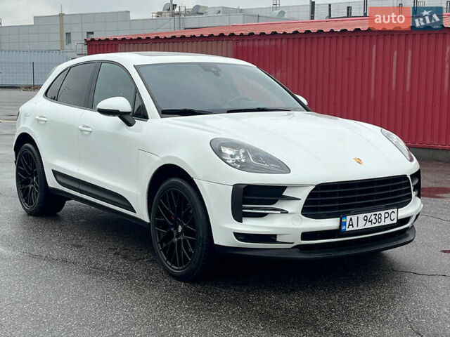Белый Порше Масан, объемом двигателя 1.98 л и пробегом 38 тыс. км за 49900 $, фото 3 на Automoto.ua