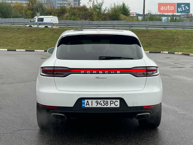 Белый Порше Масан, объемом двигателя 1.98 л и пробегом 38 тыс. км за 49900 $, фото 8 на Automoto.ua