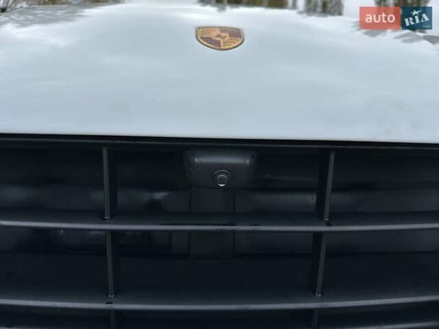 Белый Порше Масан, объемом двигателя 3 л и пробегом 73 тыс. км за 43500 $, фото 10 на Automoto.ua