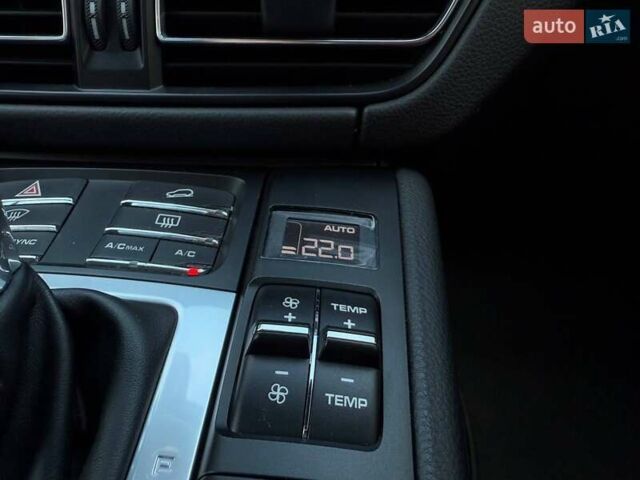 Белый Порше Масан, объемом двигателя 3 л и пробегом 29 тыс. км за 56990 $, фото 25 на Automoto.ua