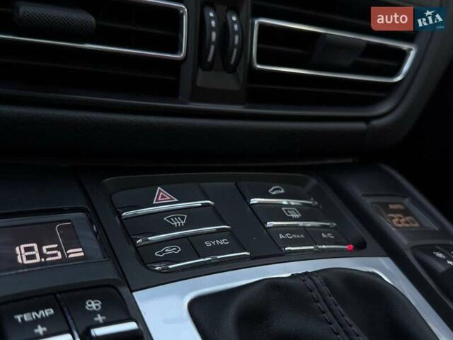 Белый Порше Масан, объемом двигателя 3 л и пробегом 29 тыс. км за 56990 $, фото 24 на Automoto.ua