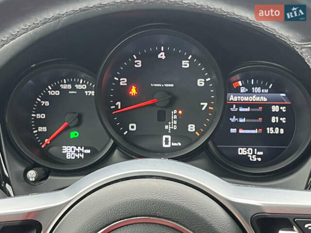 Белый Порше Масан, объемом двигателя 1.98 л и пробегом 38 тыс. км за 49900 $, фото 16 на Automoto.ua
