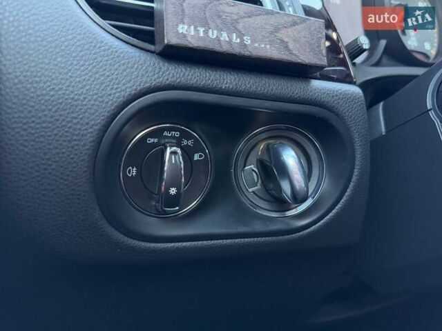 Белый Порше Масан, объемом двигателя 3 л и пробегом 29 тыс. км за 56990 $, фото 16 на Automoto.ua