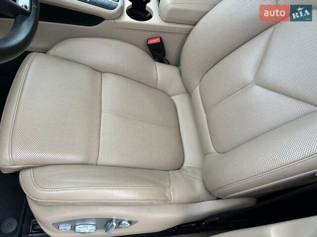 Белый Порше Масан, объемом двигателя 3 л и пробегом 73 тыс. км за 43500 $, фото 27 на Automoto.ua