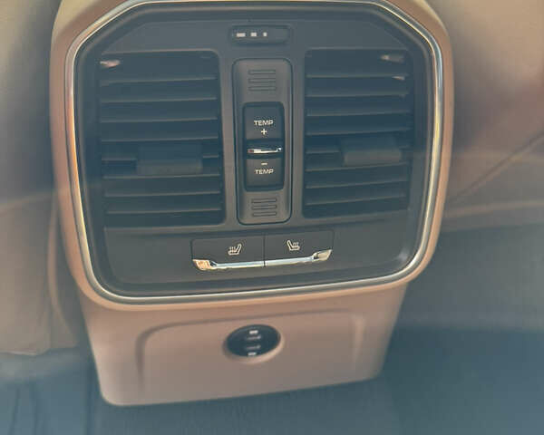 Белый Порше Масан, объемом двигателя 1.98 л и пробегом 49 тыс. км за 50999 $, фото 14 на Automoto.ua