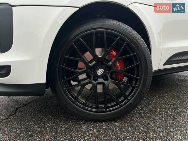 Белый Порше Масан, объемом двигателя 1.98 л и пробегом 38 тыс. км за 49900 $, фото 9 на Automoto.ua