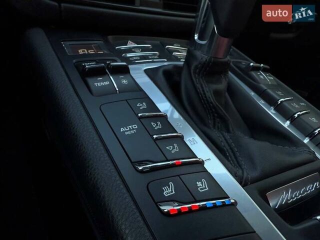 Белый Порше Масан, объемом двигателя 3 л и пробегом 29 тыс. км за 56990 $, фото 21 на Automoto.ua