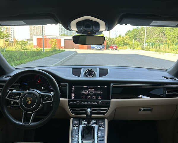 Белый Порше Масан, объемом двигателя 1.98 л и пробегом 48 тыс. км за 55000 $, фото 36 на Automoto.ua