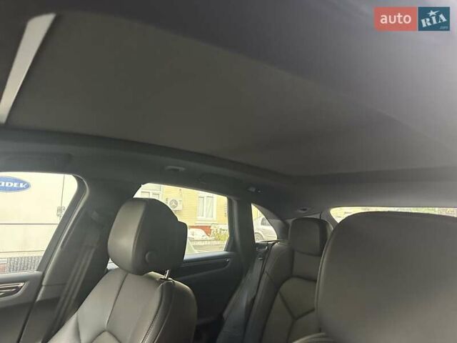 Белый Порше Масан, объемом двигателя 1.98 л и пробегом 57 тыс. км за 37700 $, фото 14 на Automoto.ua