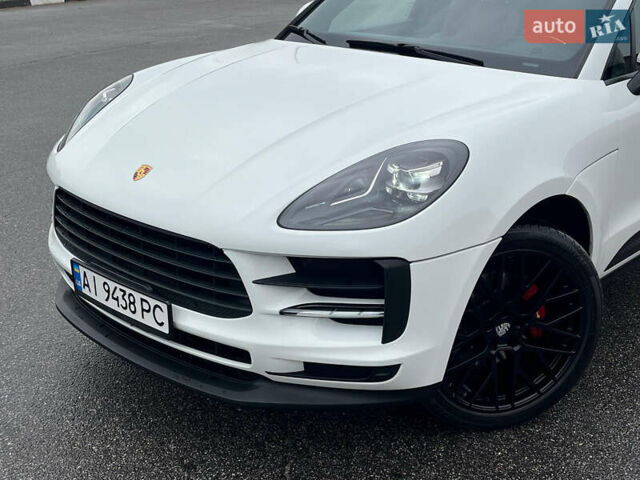 Белый Порше Масан, объемом двигателя 1.98 л и пробегом 38 тыс. км за 49900 $, фото 2 на Automoto.ua