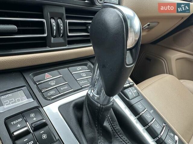 Белый Порше Масан, объемом двигателя 3 л и пробегом 73 тыс. км за 43500 $, фото 36 на Automoto.ua