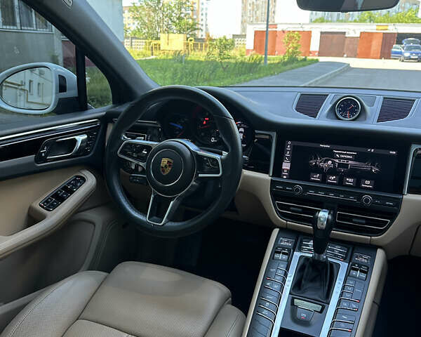 Белый Порше Масан, объемом двигателя 1.98 л и пробегом 48 тыс. км за 55000 $, фото 35 на Automoto.ua