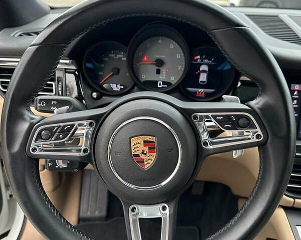 Белый Порше Масан, объемом двигателя 3 л и пробегом 73 тыс. км за 43500 $, фото 35 на Automoto.ua