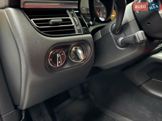 Белый Порше Масан, объемом двигателя 3 л и пробегом 79 тыс. км за 55500 $, фото 8 на Automoto.ua