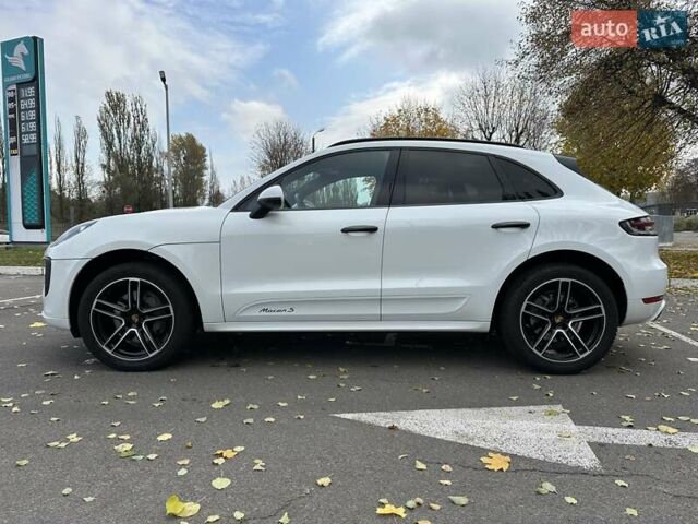 Белый Порше Масан, объемом двигателя 3 л и пробегом 73 тыс. км за 43500 $, фото 7 на Automoto.ua