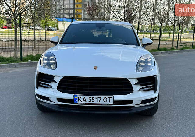 Белый Порше Масан, объемом двигателя 1.98 л и пробегом 126 тыс. км за 38500 $, фото 1 на Automoto.ua