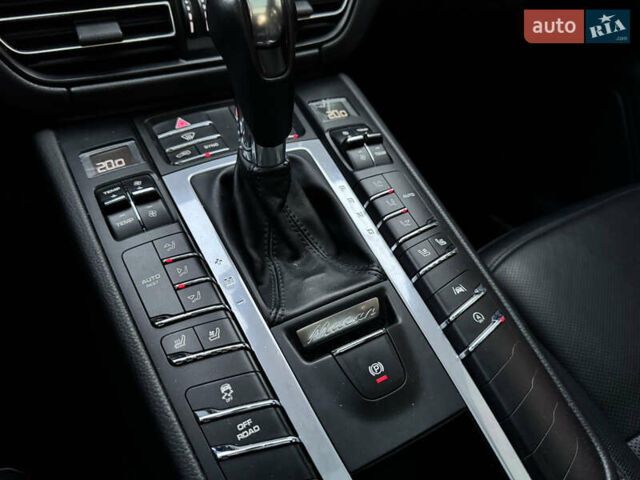 Белый Порше Масан, объемом двигателя 3 л и пробегом 67 тыс. км за 37000 $, фото 20 на Automoto.ua