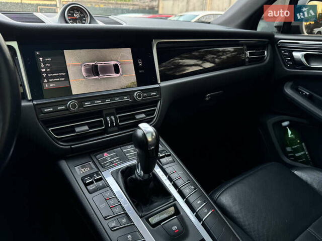 Белый Порше Масан, объемом двигателя 3 л и пробегом 67 тыс. км за 37000 $, фото 19 на Automoto.ua