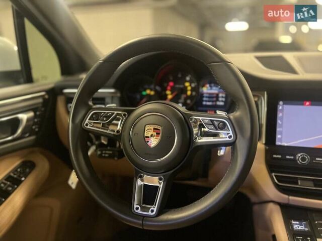 Белый Порше Масан, объемом двигателя 1.98 л и пробегом 31 тыс. км за 55302 $, фото 38 на Automoto.ua
