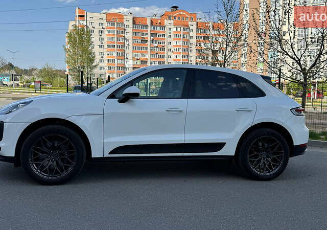 Белый Порше Масан, объемом двигателя 1.98 л и пробегом 126 тыс. км за 38500 $, фото 2 на Automoto.ua