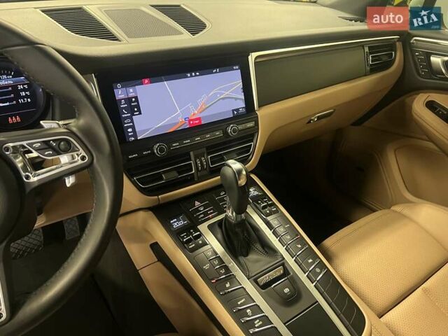 Белый Порше Масан, объемом двигателя 1.98 л и пробегом 31 тыс. км за 55302 $, фото 31 на Automoto.ua