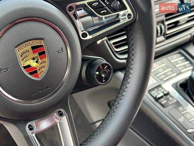 Белый Порше Масан, объемом двигателя 2.89 л и пробегом 59 тыс. км за 68400 $, фото 42 на Automoto.ua
