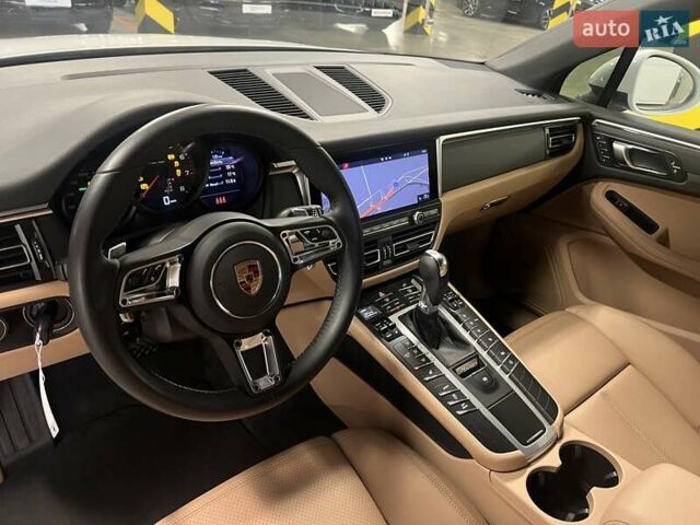 Белый Порше Масан, объемом двигателя 1.98 л и пробегом 31 тыс. км за 55302 $, фото 25 на Automoto.ua