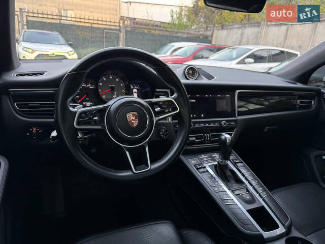 Белый Порше Масан, объемом двигателя 3 л и пробегом 67 тыс. км за 37000 $, фото 11 на Automoto.ua