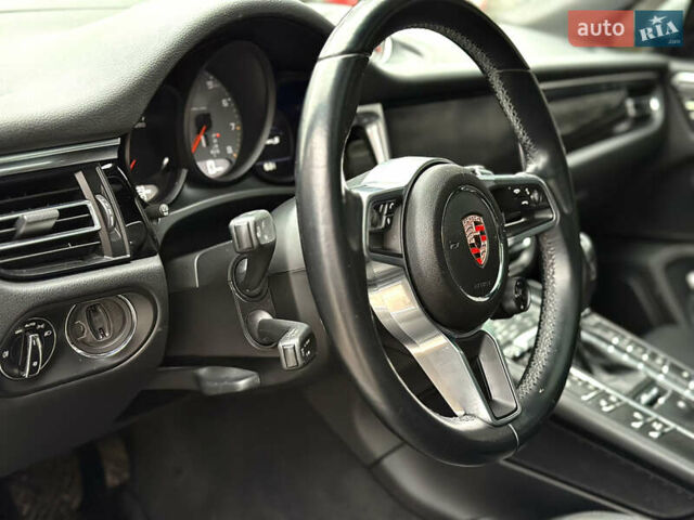 Белый Порше Масан, объемом двигателя 3 л и пробегом 69 тыс. км за 59999 $, фото 21 на Automoto.ua