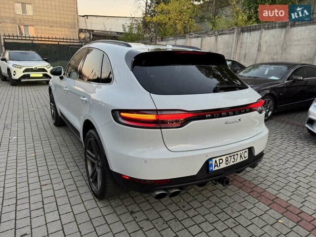 Белый Порше Масан, объемом двигателя 3 л и пробегом 67 тыс. км за 37000 $, фото 4 на Automoto.ua