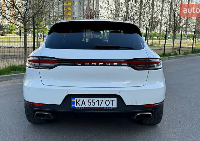 Белый Порше Масан, объемом двигателя 1.98 л и пробегом 126 тыс. км за 38500 $, фото 6 на Automoto.ua
