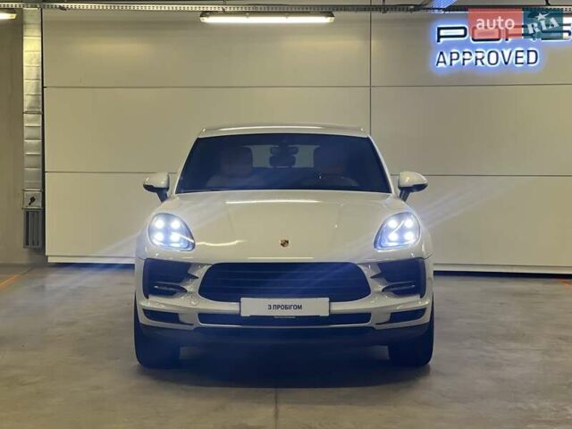 Белый Порше Масан, объемом двигателя 1.98 л и пробегом 31 тыс. км за 55302 $, фото 4 на Automoto.ua