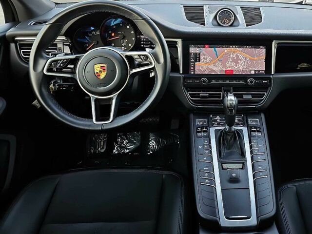 Белый Порше Масан, объемом двигателя 2 л и пробегом 25 тыс. км за 27800 $, фото 6 на Automoto.ua