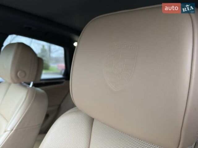 Белый Порше Масан, объемом двигателя 1.98 л и пробегом 41 тыс. км за 56000 $, фото 18 на Automoto.ua