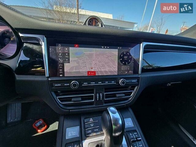 Белый Порше Масан, объемом двигателя 3 л и пробегом 47 тыс. км за 21800 $, фото 5 на Automoto.ua