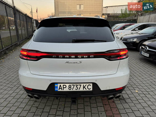 Белый Порше Масан, объемом двигателя 3 л и пробегом 67 тыс. км за 37000 $, фото 3 на Automoto.ua