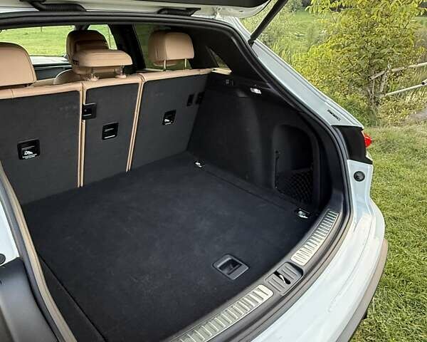 Белый Порше Масан, объемом двигателя 1.98 л и пробегом 50 тыс. км за 60000 $, фото 20 на Automoto.ua