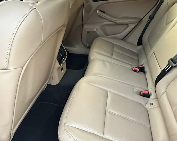 Белый Порше Масан, объемом двигателя 1.98 л и пробегом 50 тыс. км за 60000 $, фото 19 на Automoto.ua