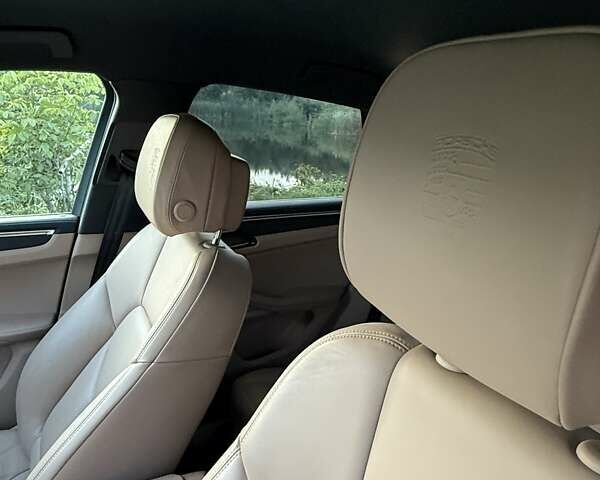 Белый Порше Масан, объемом двигателя 1.98 л и пробегом 50 тыс. км за 60000 $, фото 17 на Automoto.ua