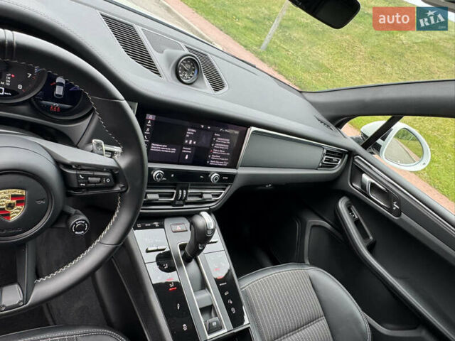 Белый Порше Масан, объемом двигателя 1.98 л и пробегом 35 тыс. км за 67500 $, фото 23 на Automoto.ua