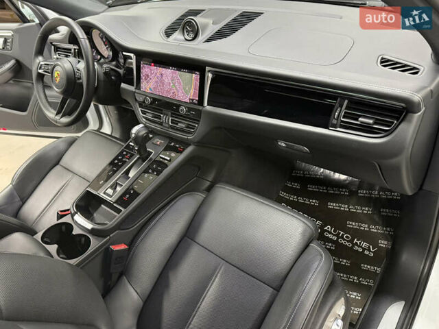 Белый Порше Масан, объемом двигателя 2.89 л и пробегом 3 тыс. км за 72000 $, фото 43 на Automoto.ua