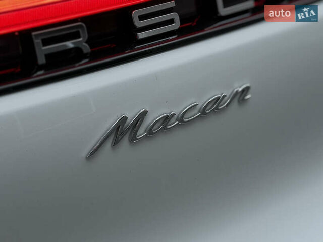 Порше Масан 2023 у Києві на Automoto.ua Білий Порше Масан, об'ємом двигуна 1.98 л та пробігом 37 тис. км за 68000 $, фото 34 на Automoto.ua