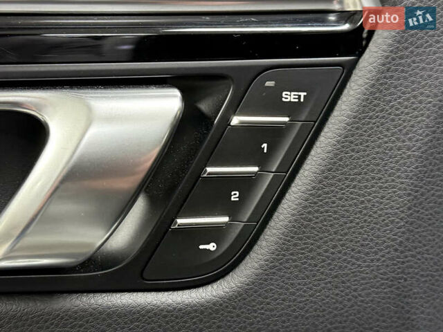 Белый Порше Масан, объемом двигателя 2.89 л и пробегом 3 тыс. км за 72000 $, фото 52 на Automoto.ua