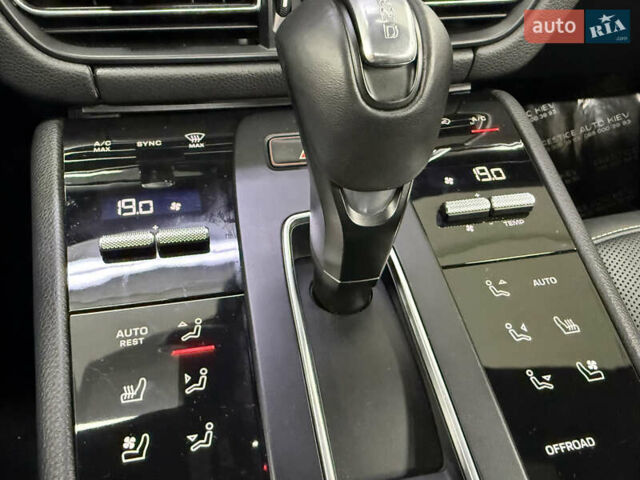 Белый Порше Масан, объемом двигателя 2.89 л и пробегом 3 тыс. км за 72000 $, фото 69 на Automoto.ua