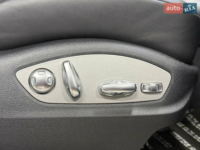 Белый Порше Масан, объемом двигателя 2.89 л и пробегом 3 тыс. км за 72000 $, фото 44 на Automoto.ua